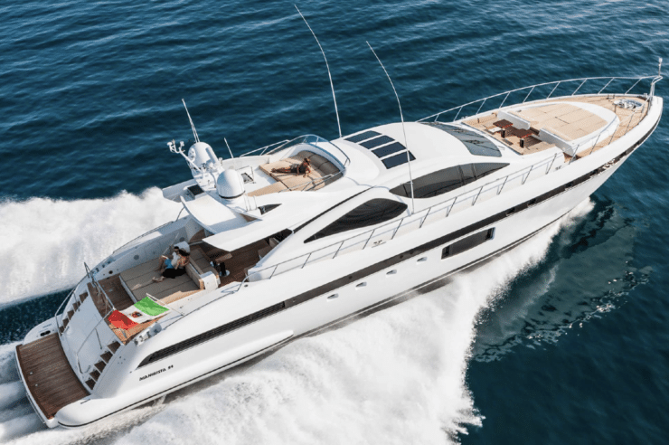 miss bubbles yacht - mangusta 94