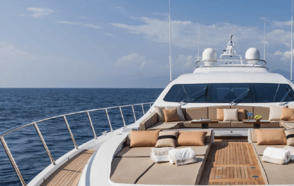 miss bubbles yacht - mangusta 94