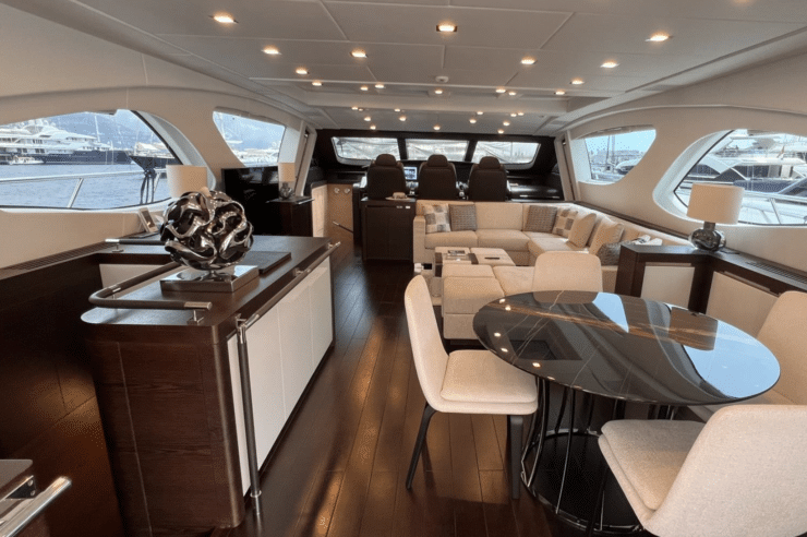 miss bubbles yacht - mangusta 94