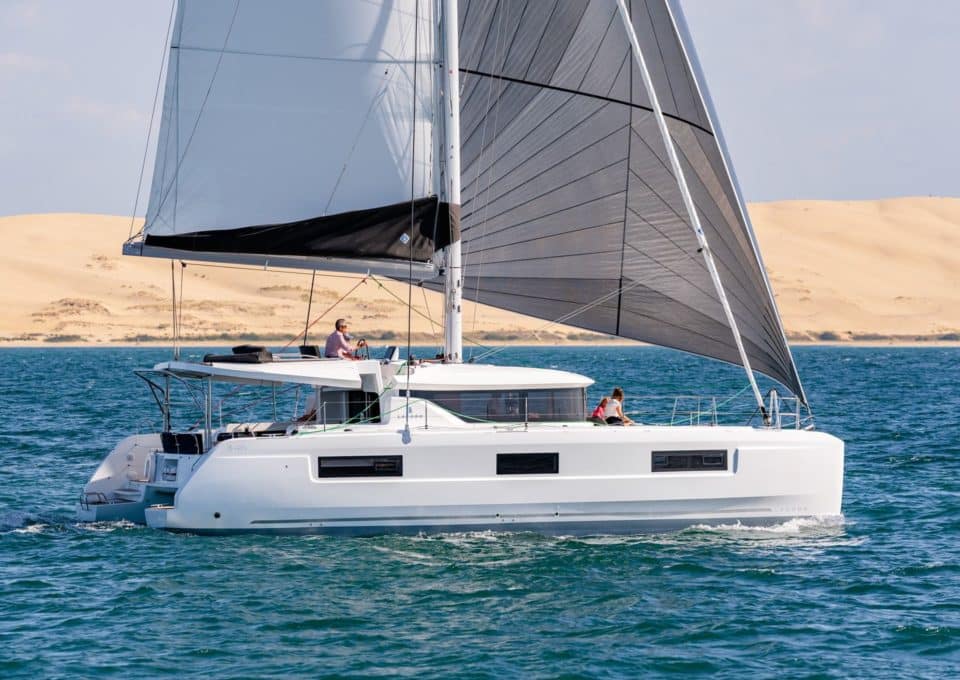 Buy sailing yacht-catamaran-lagoon 46