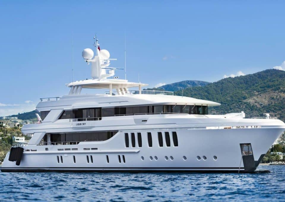 yacht-for-sale-motoryacht-liquidsky